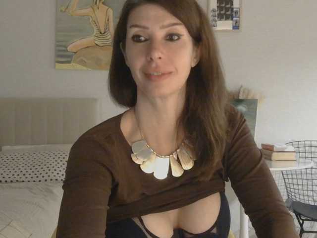WhiteQueen888 live cam on BongaCams