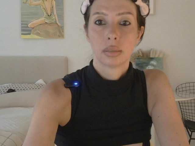 RoxySkyBlue live cam on BongaCams