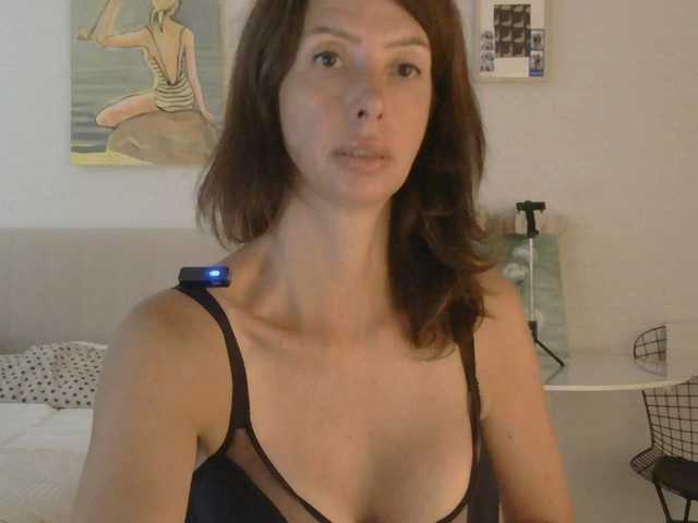 WhiteQueen888 live cam preview
