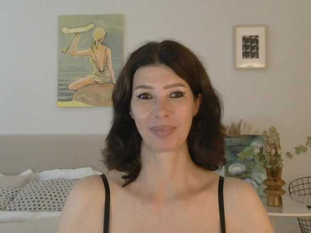 RoxySkyBlue live cam on BongaCams