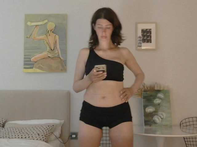 RoxySkyBlue live webcam show
