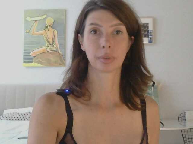 WhiteQueen888 live cam preview