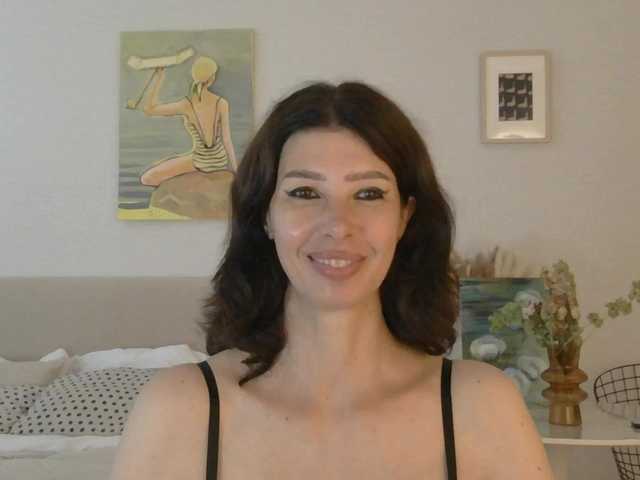 RoxySkyBlue live cam on BongaCams