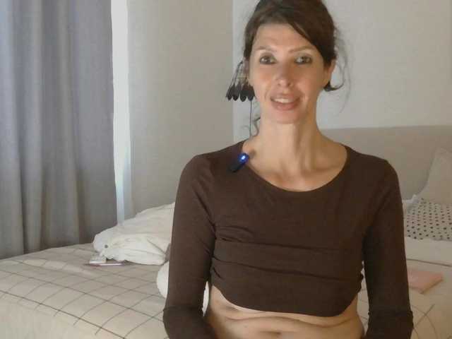 WhiteQueen888 live cam preview
