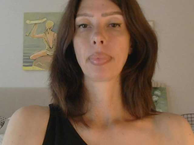 RoxySkyBlue live webcam show