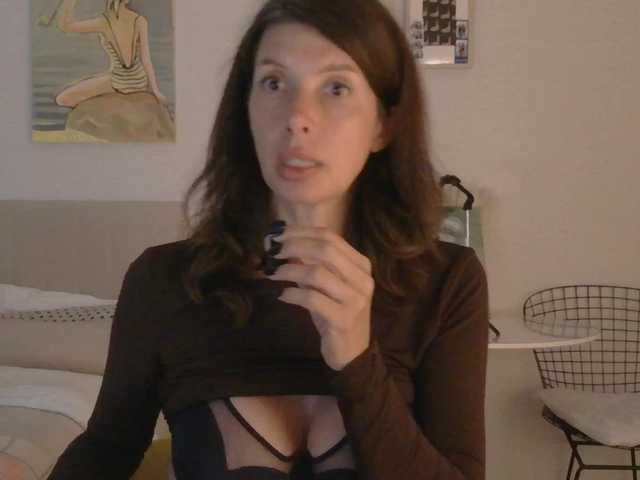 RoxySkyBlue live cam on BongaCams