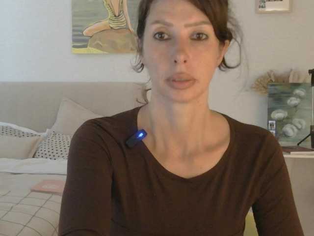 RoxySkyBlue live cam on BongaCams