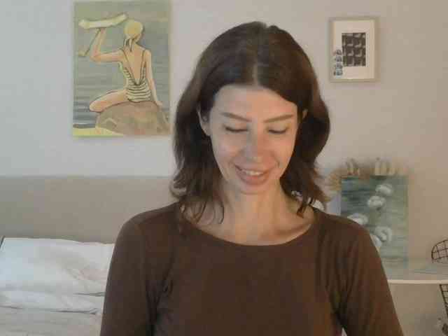 WhiteQueen888 webcam