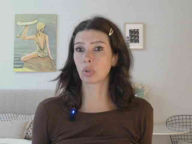 WhiteQueen888 webcam