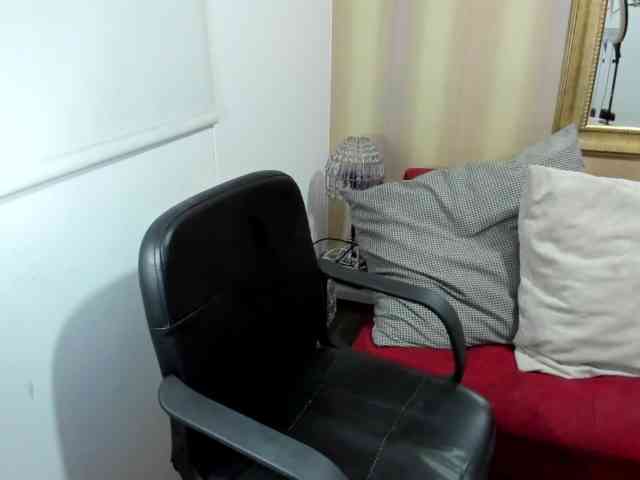 MerryColin webcam