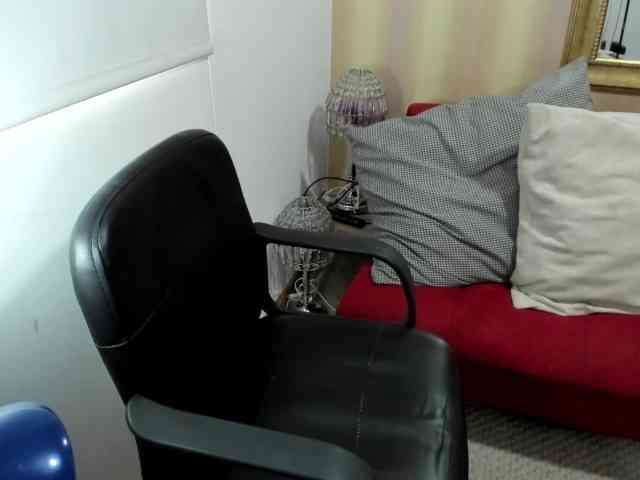 MerryColin webcam