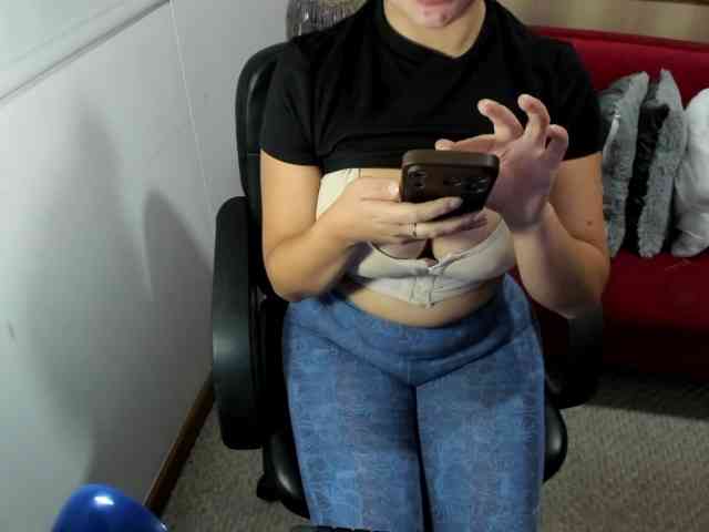 MerryColin webcam