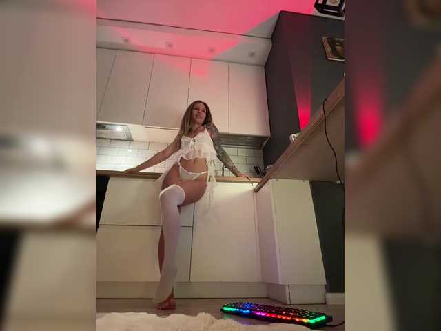 enlivenluv cam belle