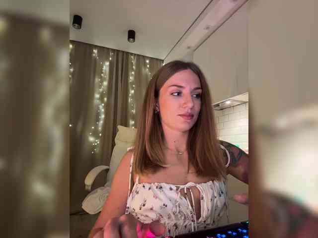 EnlivenLuv webcam
