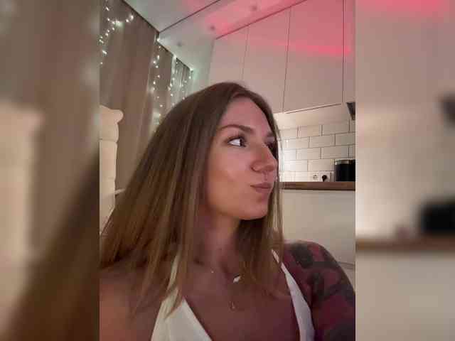 EnlivenLuv webcam