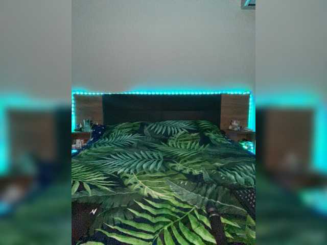 Adel-696 live cam on BongaCams