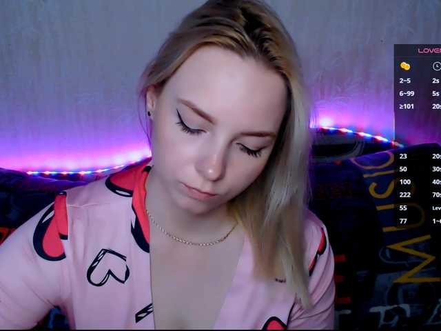 ORNELLAMUTTY live cam