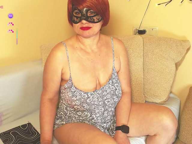 furbaFox's BongaCams show and profile