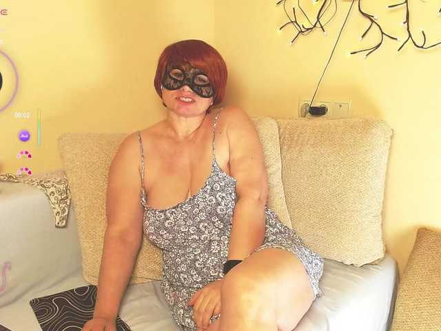 furbaFox's BongaCams show and profile