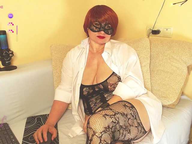 furbaFox's BongaCams show and profile