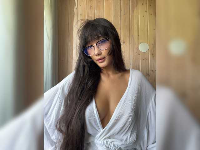 InJiOcean99 live cam on BongaCams