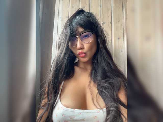 InJiOcean99 live cam on BongaCams