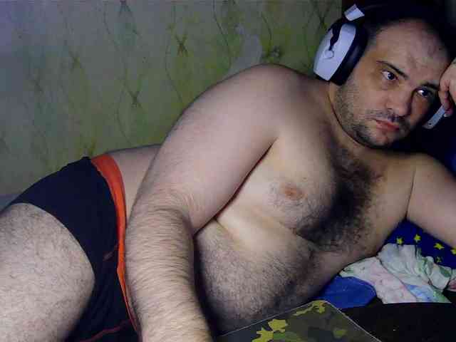scuban87 Live Webcam on BongaCams