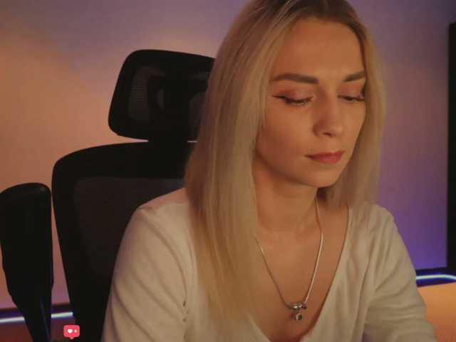 BlackMonro live cam on BongaCams