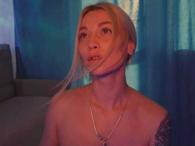 DigitalAlexa live webcam show