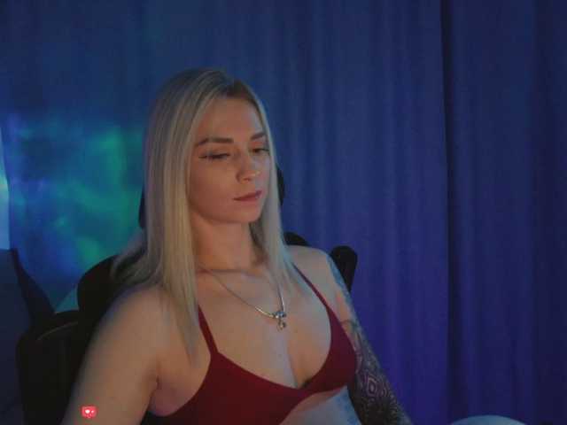 BlackMonro live cam on BongaCams