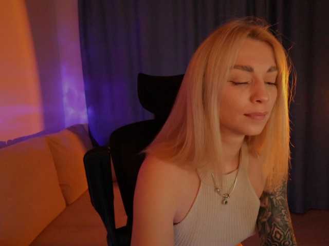 blackmonro cam belle