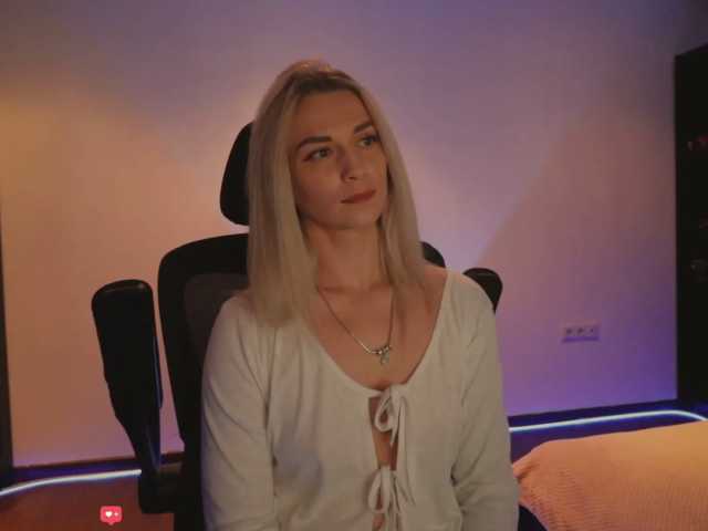 BlackMonro live cam on BongaCams