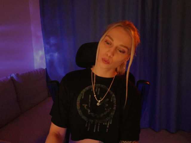 blackmonro cam belle
