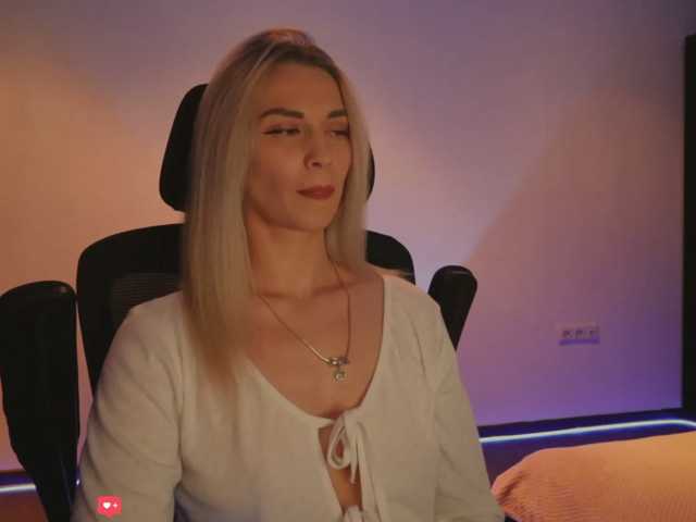 BlackMonro live cam on BongaCams
