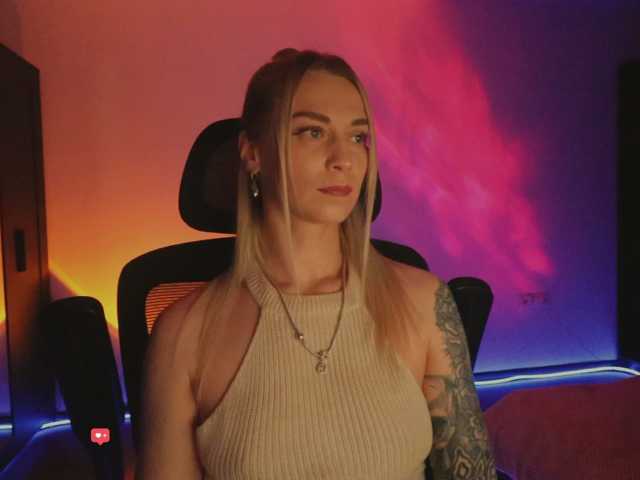BlackMonro live cam on BongaCams