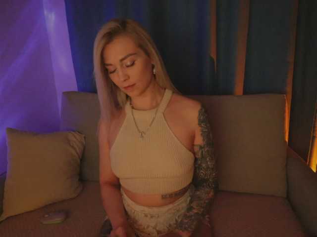 BlackMonro live cam on BongaCams