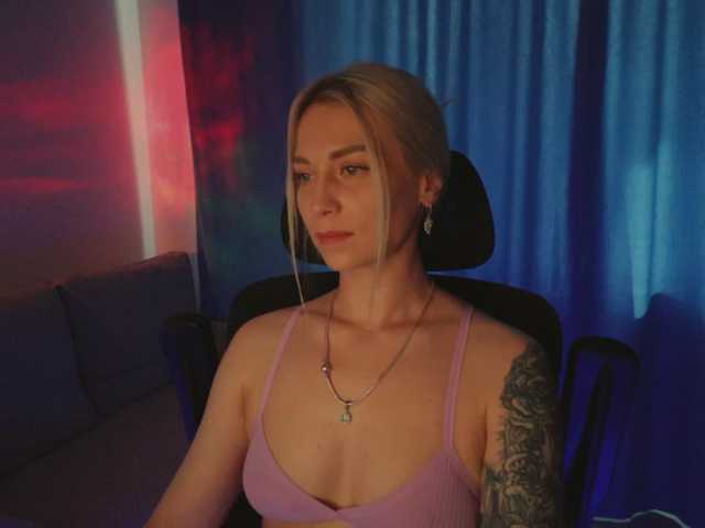 DigitalAlexa live webcam show