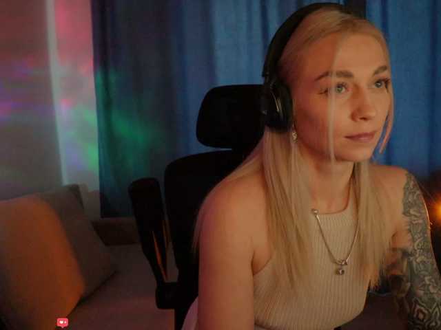  BlackMonro chat room