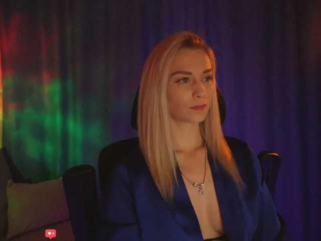 BlackMonro live cam on BongaCams