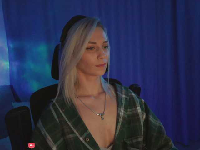 BlackMonro live cam on BongaCams
