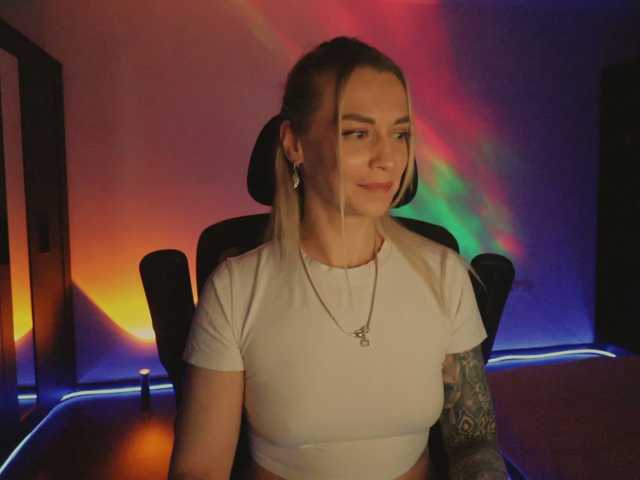 BlackMonro live cam on BongaCams