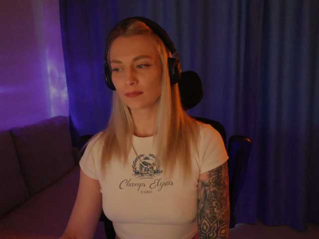 blackmonro cam belle