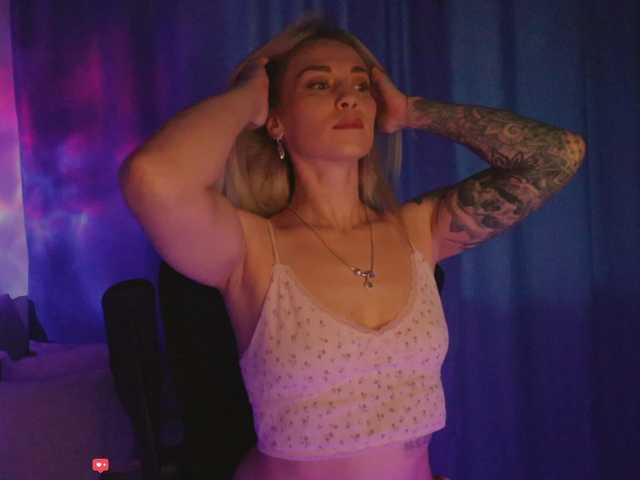 BlackMonro live cam on BongaCams