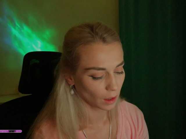  BlackMonro chat room