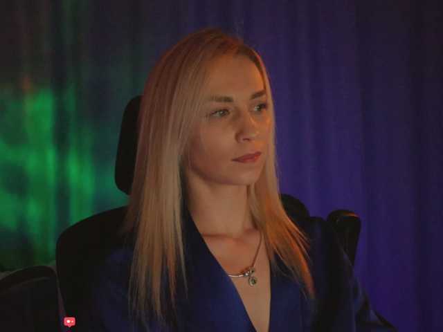 BlackMonro live cam on BongaCams