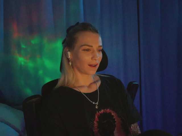 BlackMonro live cam on BongaCams