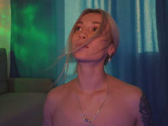 BlackMonro live cam on BongaCams