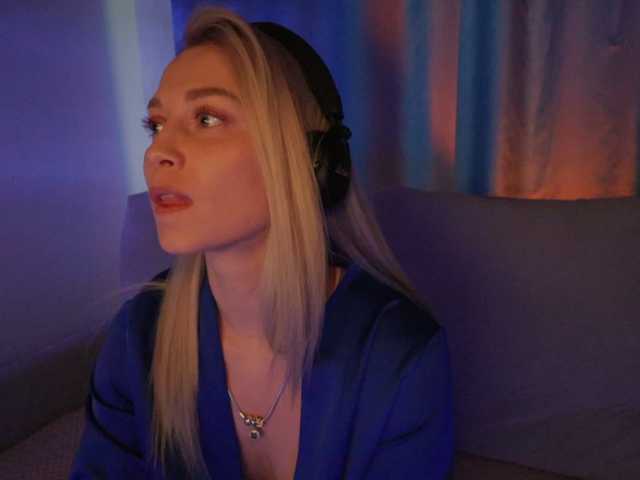 BlackMonro live cam on BongaCams