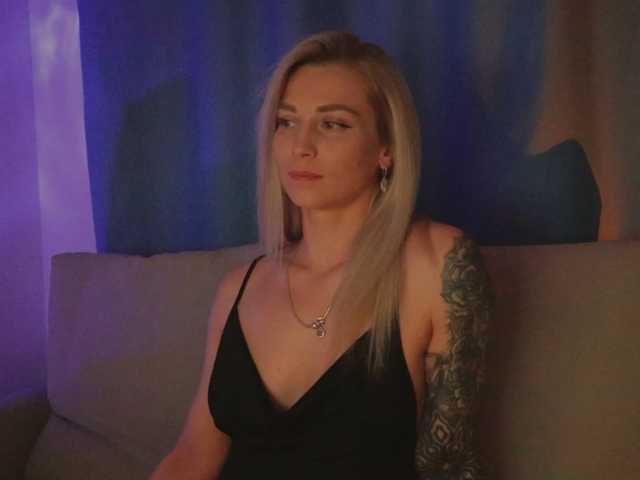 BlackMonro live cam on BongaCams