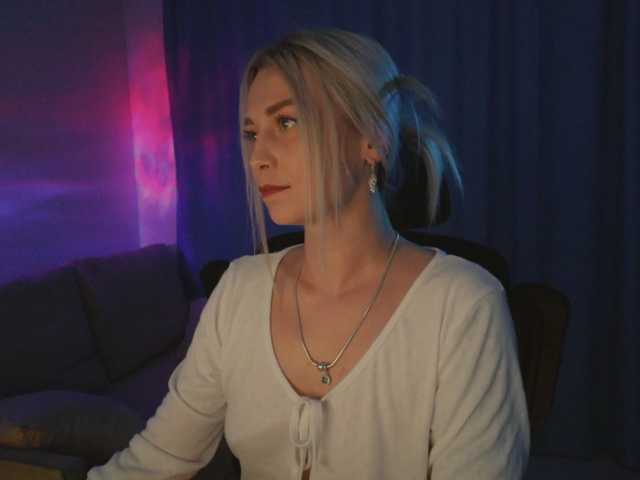 BlackMonro live cam on BongaCams